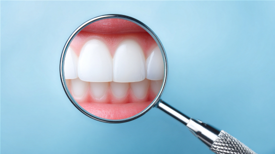 前歯を理想的な位置に整える様子