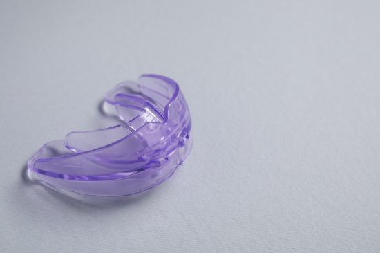 すきっ歯の治療に使用するプレオルソ