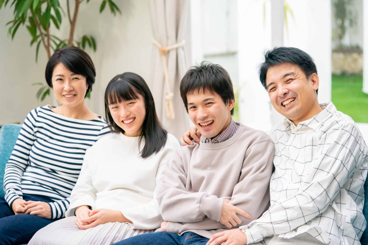 虫歯予防の習慣を身に着けて虫歯のない仲良し四人家族
